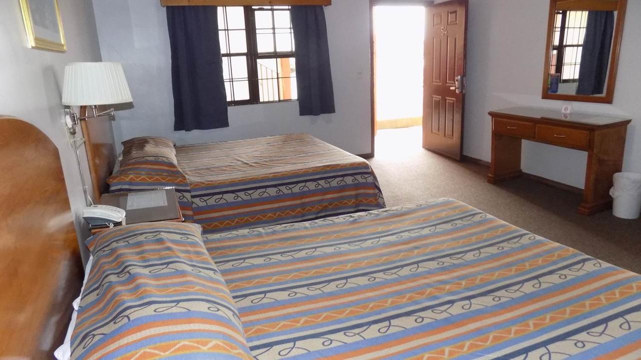 Hotel Del Camino Ciudad Cuauhtemoc  Экстерьер фото