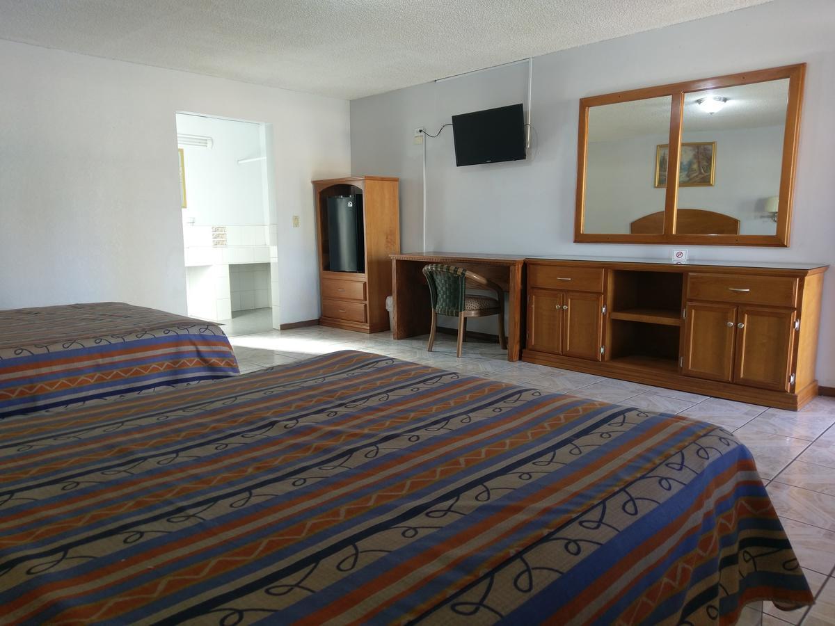 Hotel Del Camino Ciudad Cuauhtemoc  Экстерьер фото