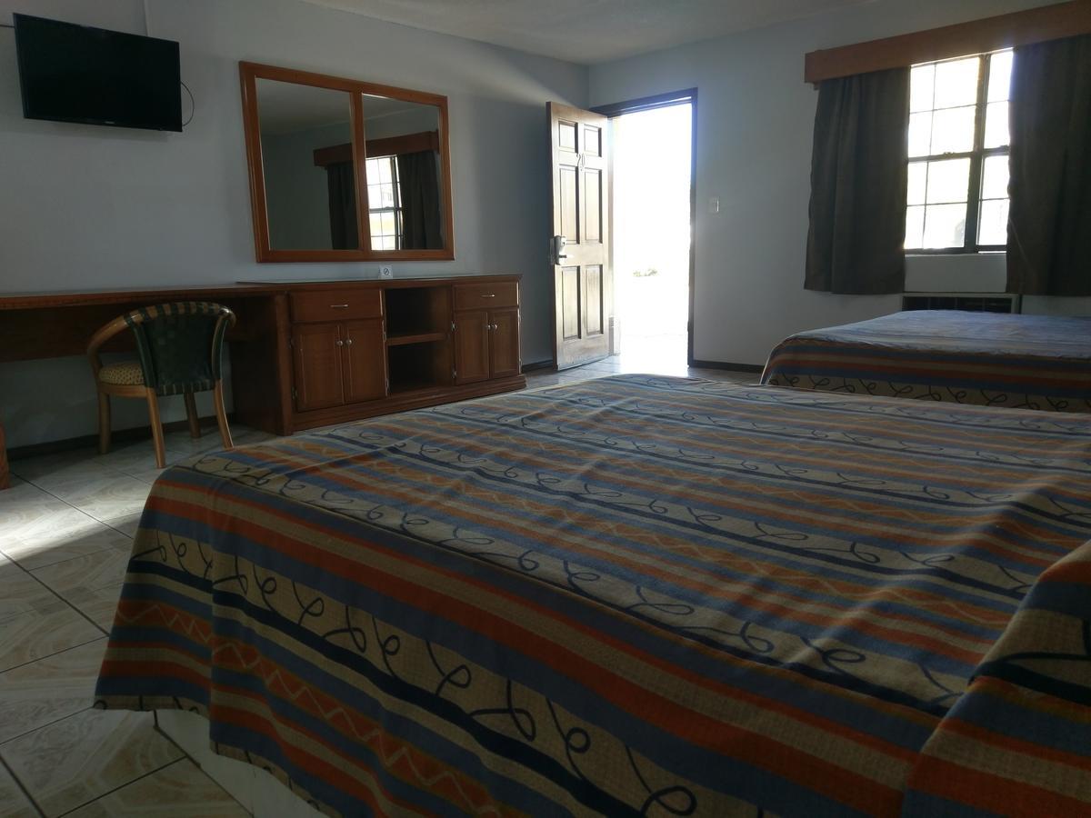 Hotel Del Camino Ciudad Cuauhtemoc  Экстерьер фото