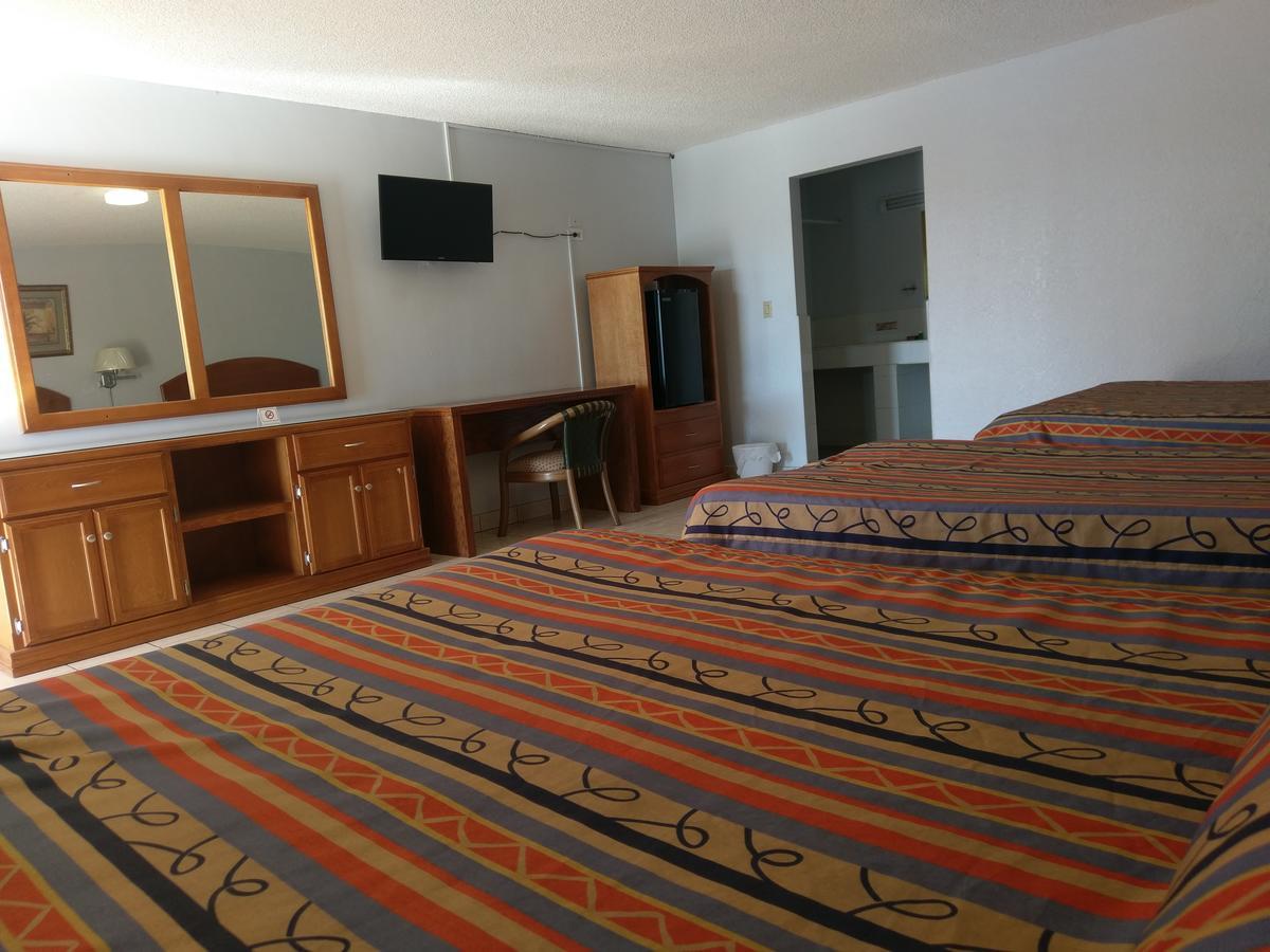 Hotel Del Camino Ciudad Cuauhtemoc  Экстерьер фото
